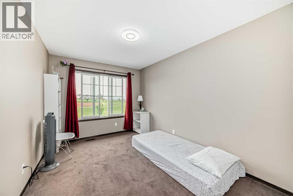 Photo 13 of 496 Panora Way Nw, Calgary AB