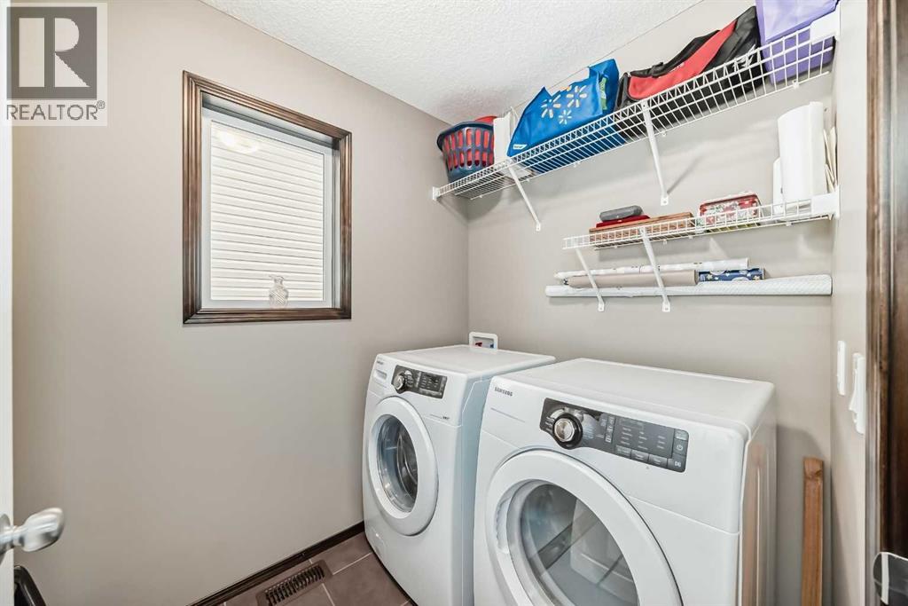 Photo 18 of 496 Panora Way Nw, Calgary AB