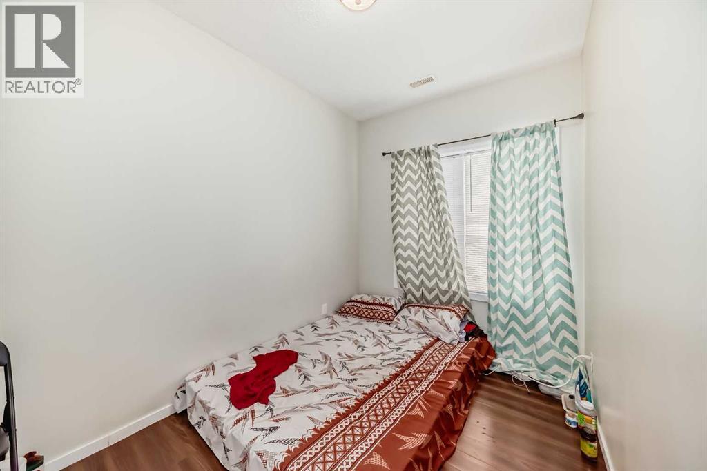 Photo 21 of 496 Panora Way Nw, Calgary AB