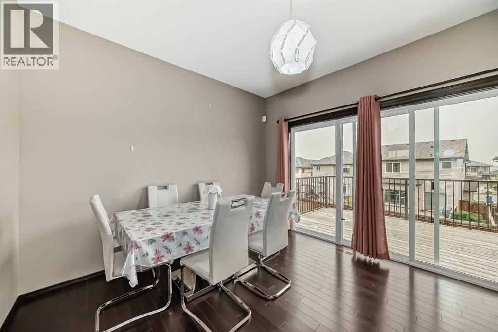 Photo 5 of 496 Panora Way Nw, Calgary AB