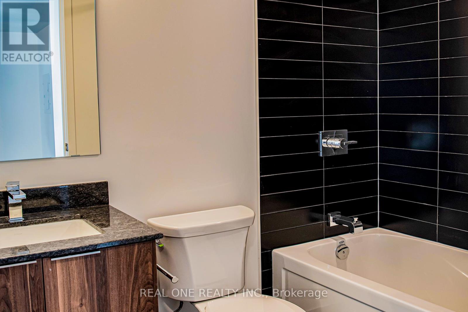 Photo 5 of 3002 501 Yonge Street, Toronto ON