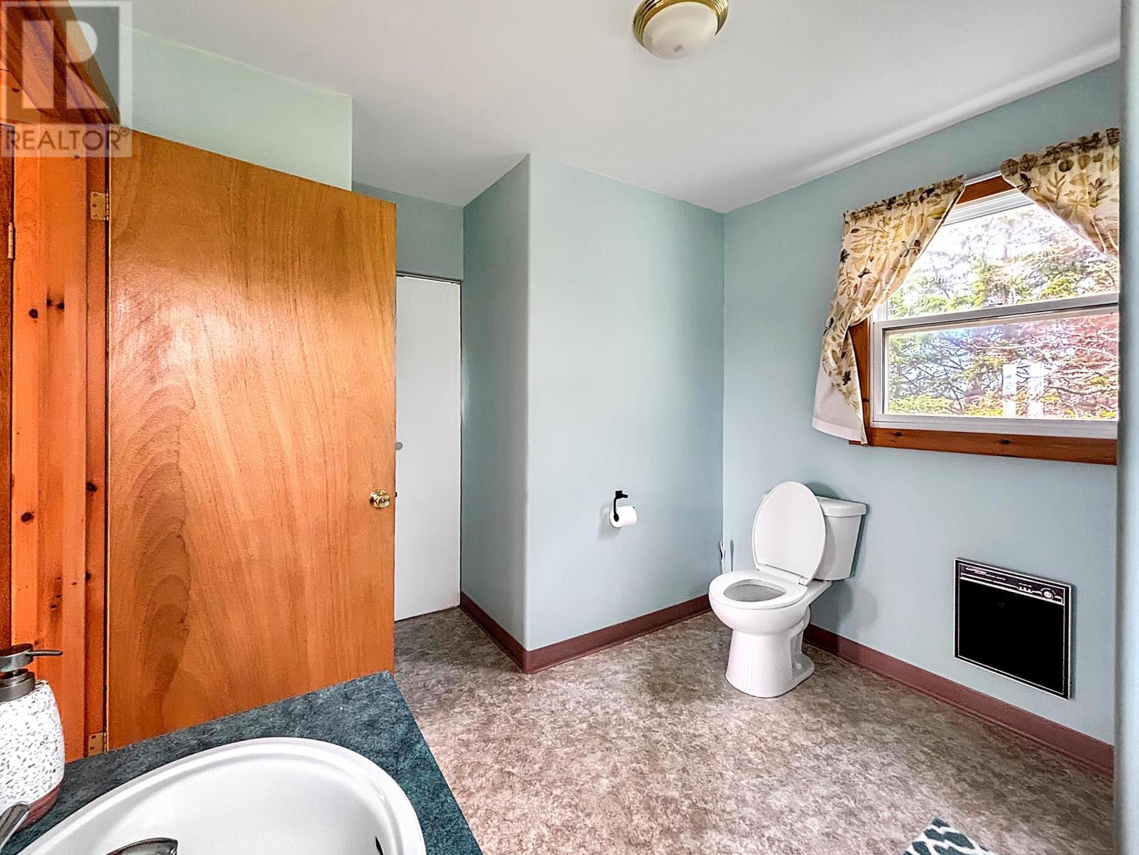 511 Chelton Road - 18
