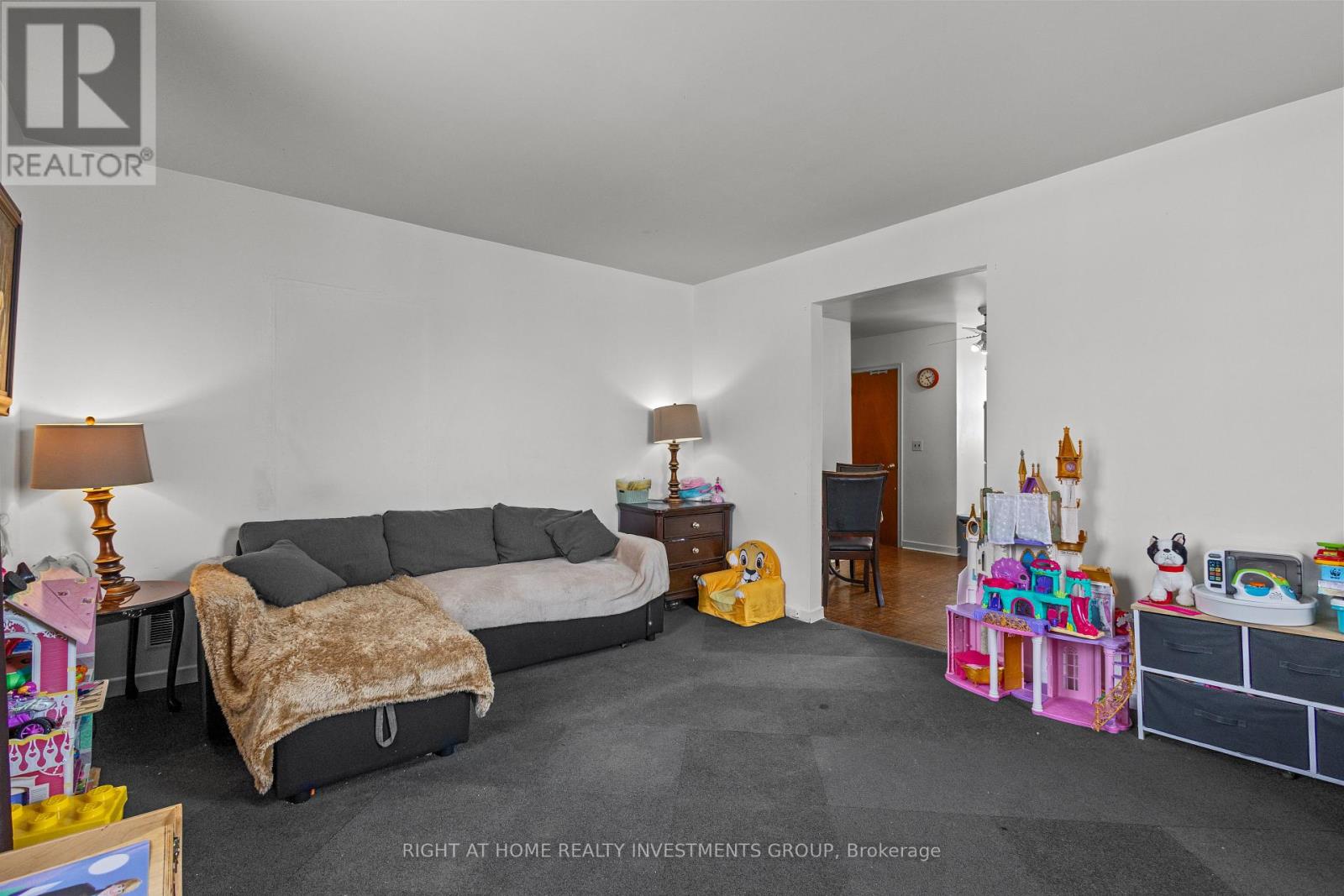 Photo 19 of 6745 Main Street, Whitchurchstouffville ON