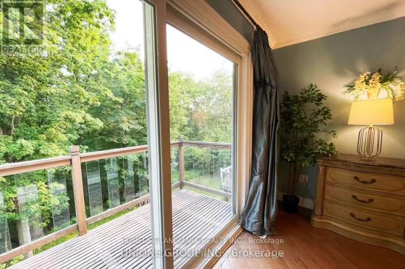 Photo 7 of Primary Bedroom 2415 Jarvis Street, Mississauga ON