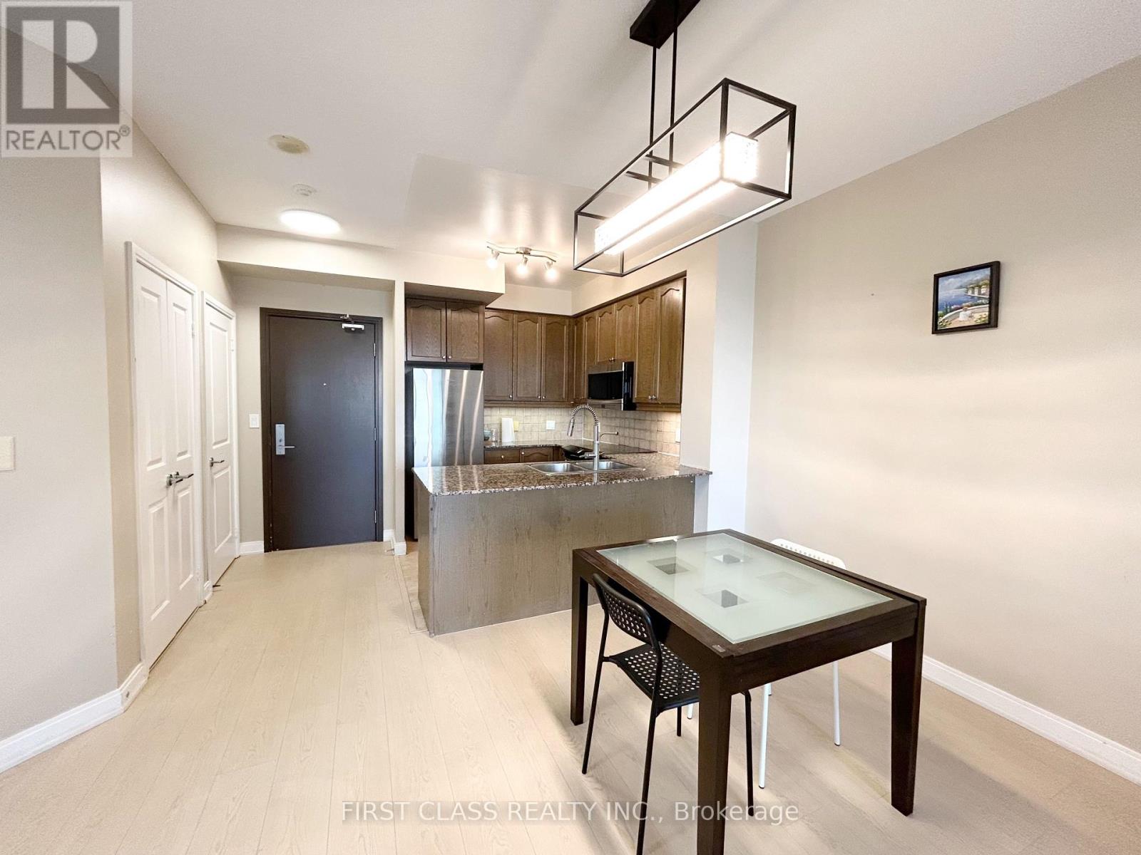 Photo 5 of 1402 70 Absolute Avenue, Mississauga ON
