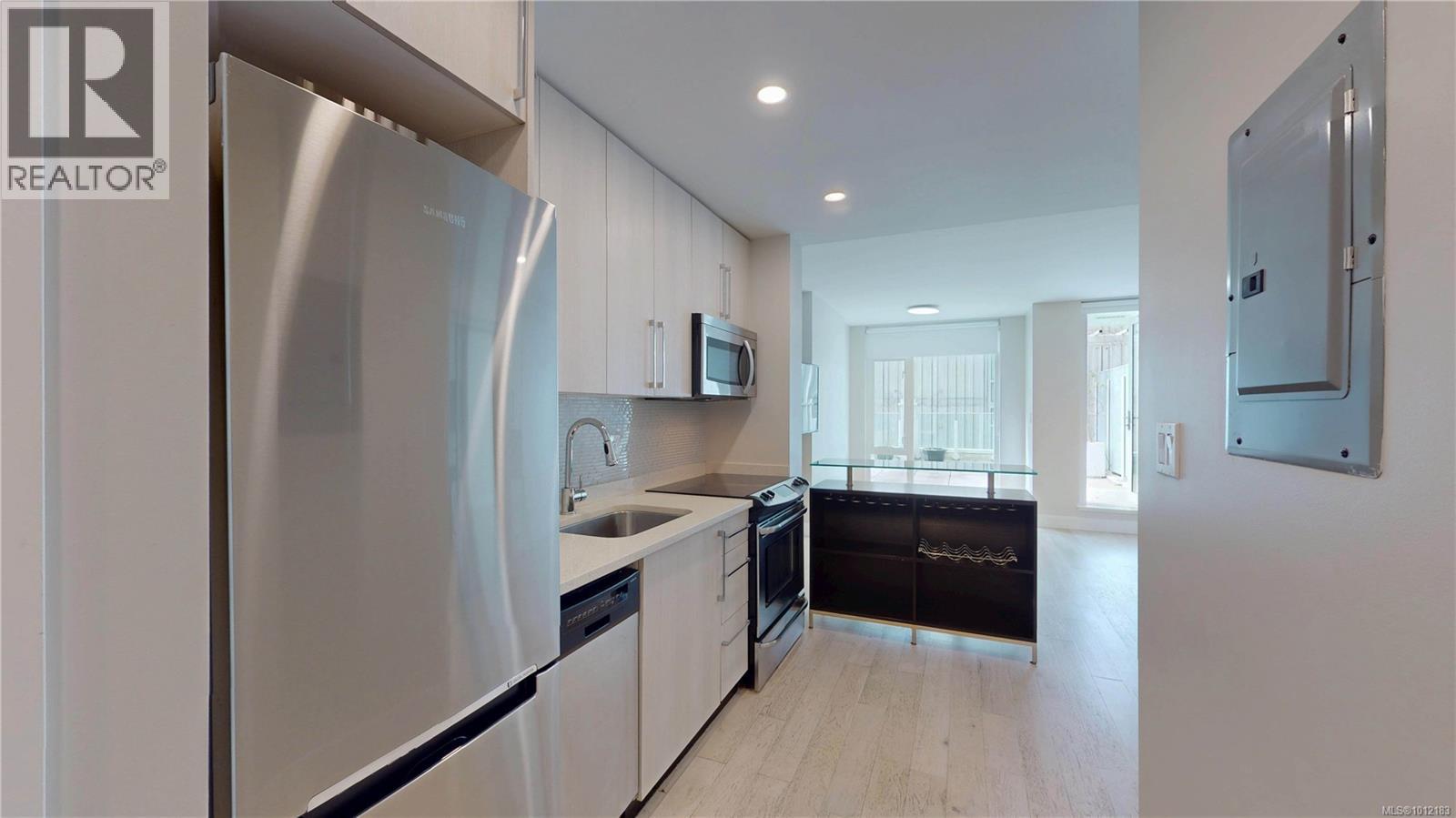 Photo 8 of 205 1090 Johnson St, Victoria BC
