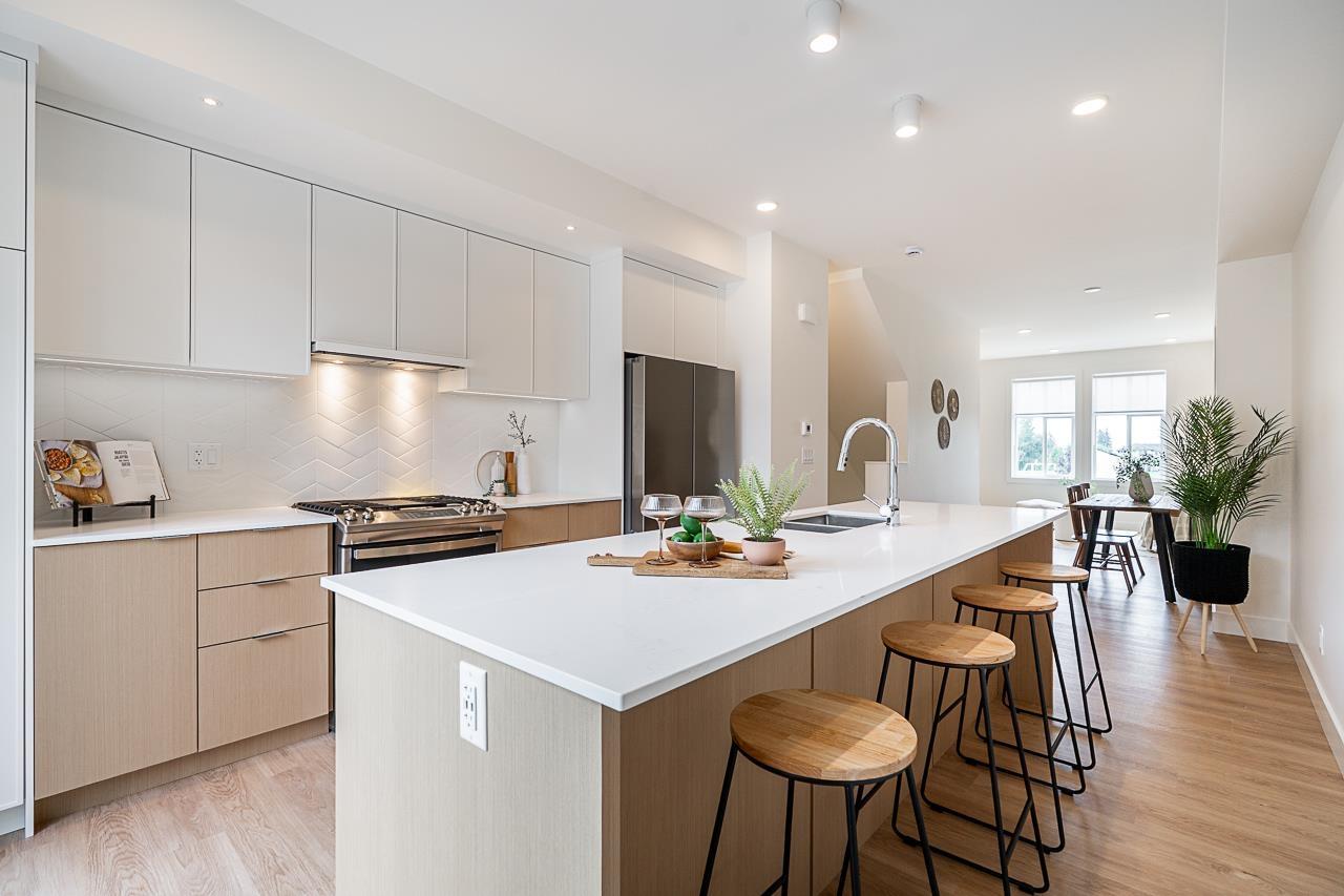 Photo 1 of 190 2350 165 Street, Surrey BC