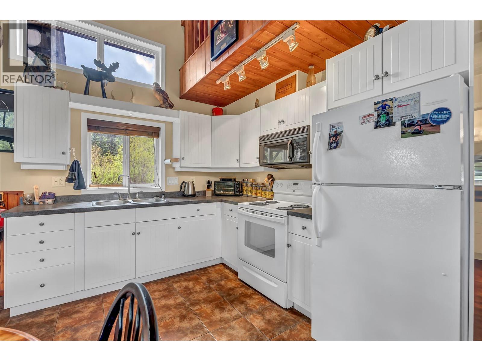  132 Link Lake Road, Princeton