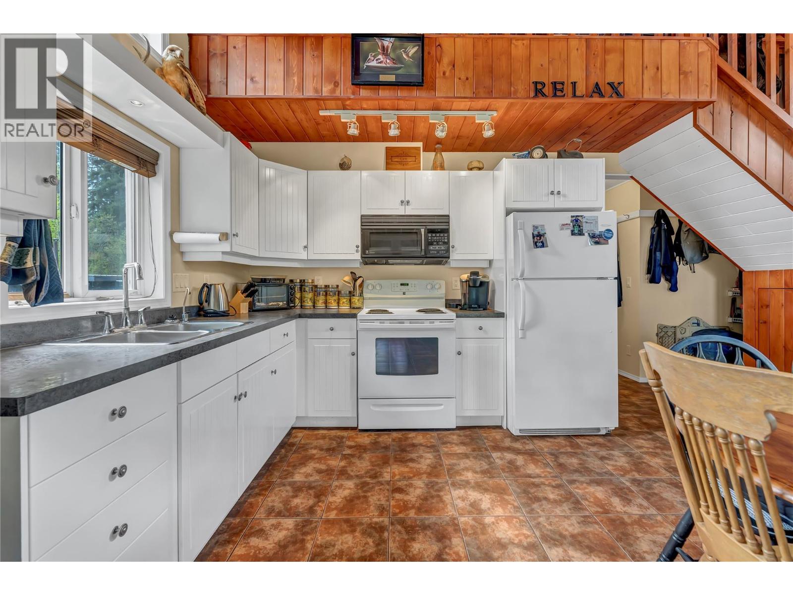  132 Link Lake Road, Princeton