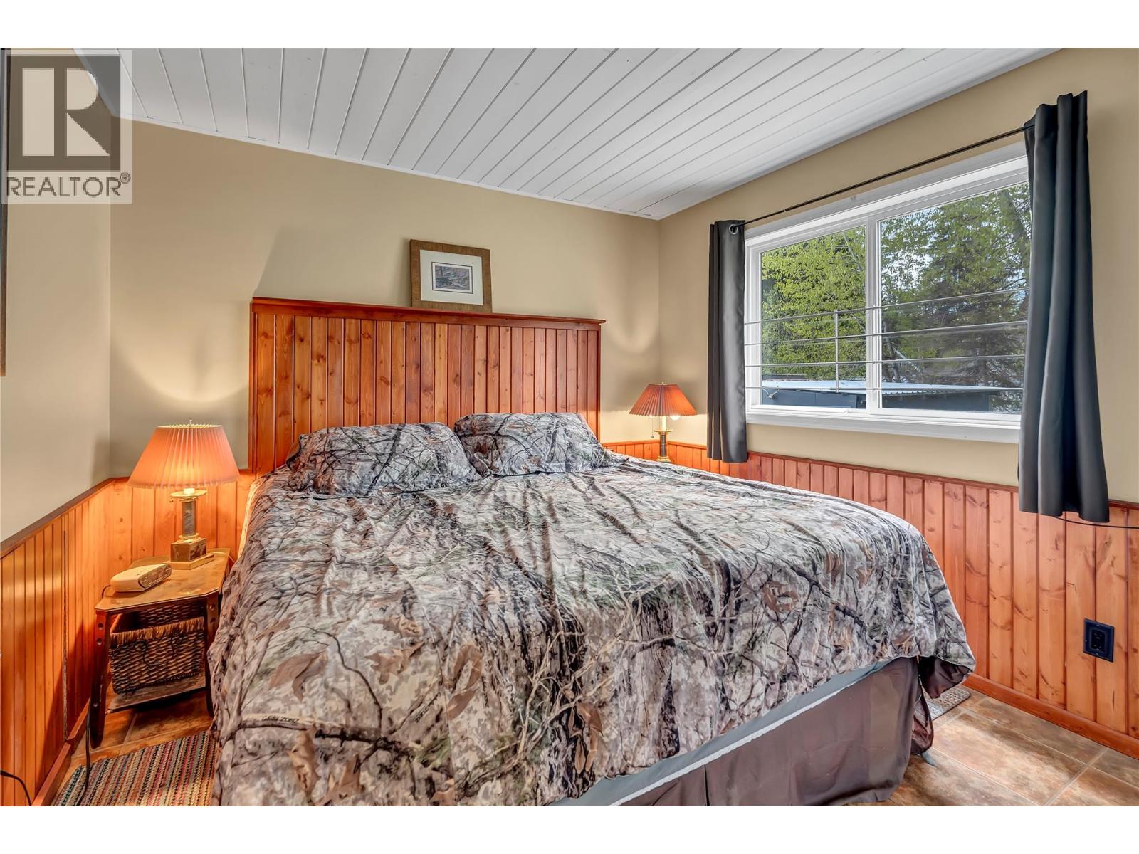  132 Link Lake Road, Princeton