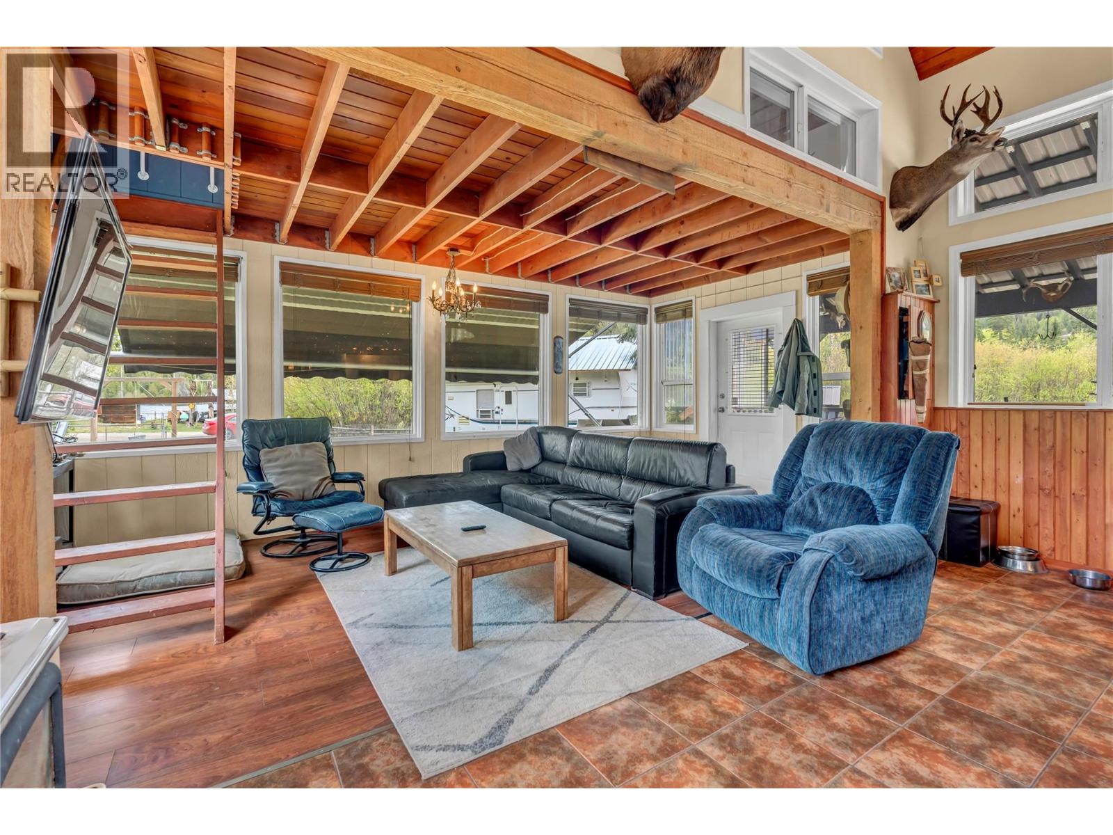  132 Link Lake Road, Princeton