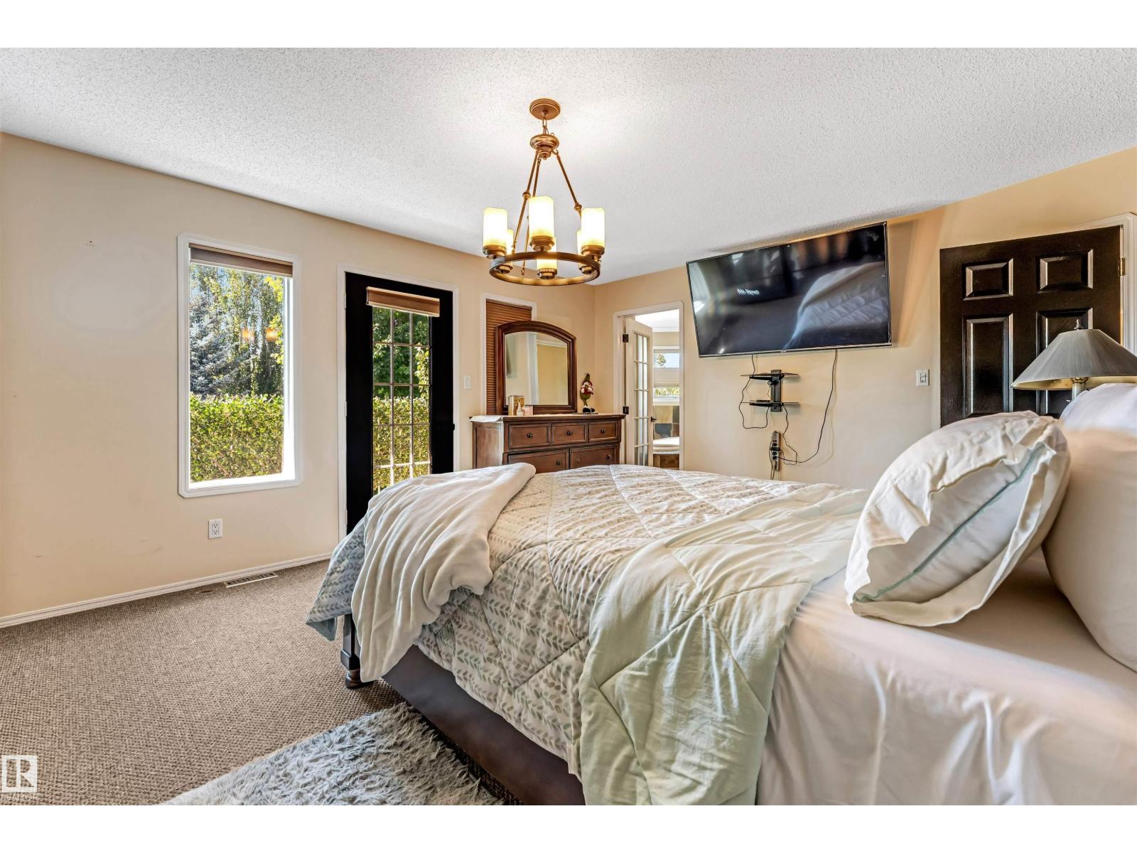 Photo 38 of 4318 46 St Nw, Edmonton AB