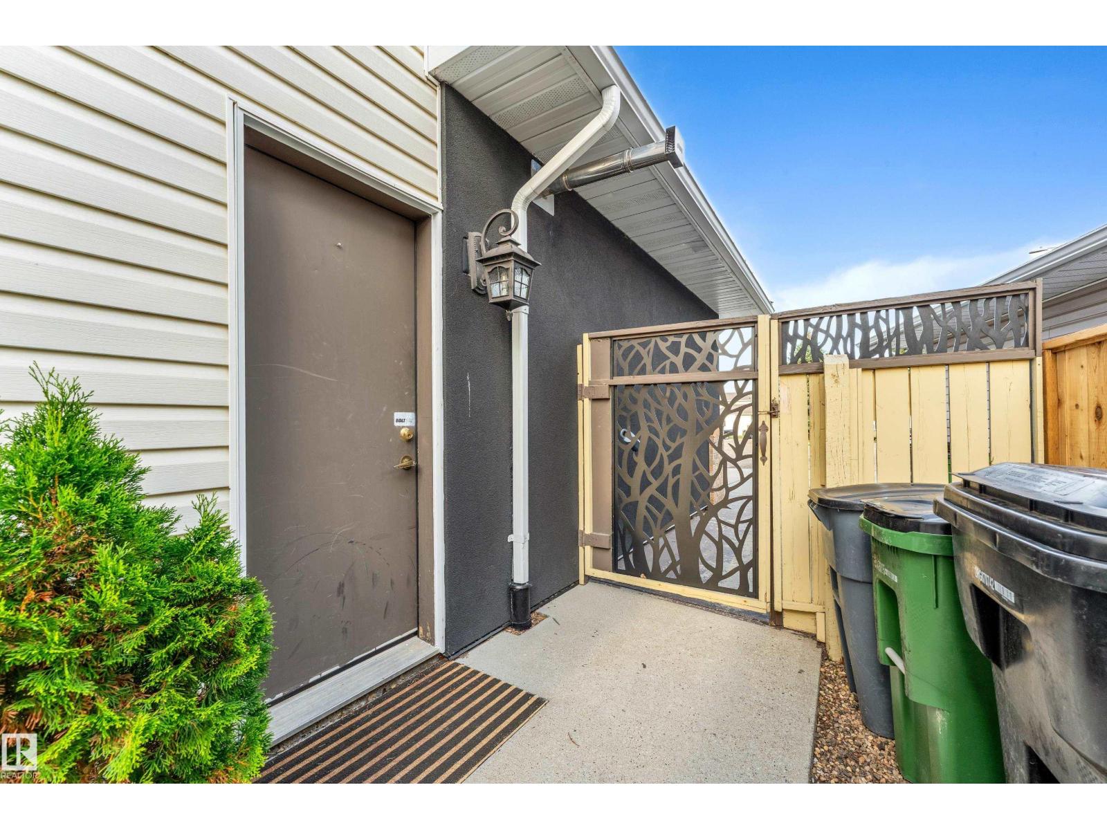 Photo 63 of 4318 46 St Nw, Edmonton AB