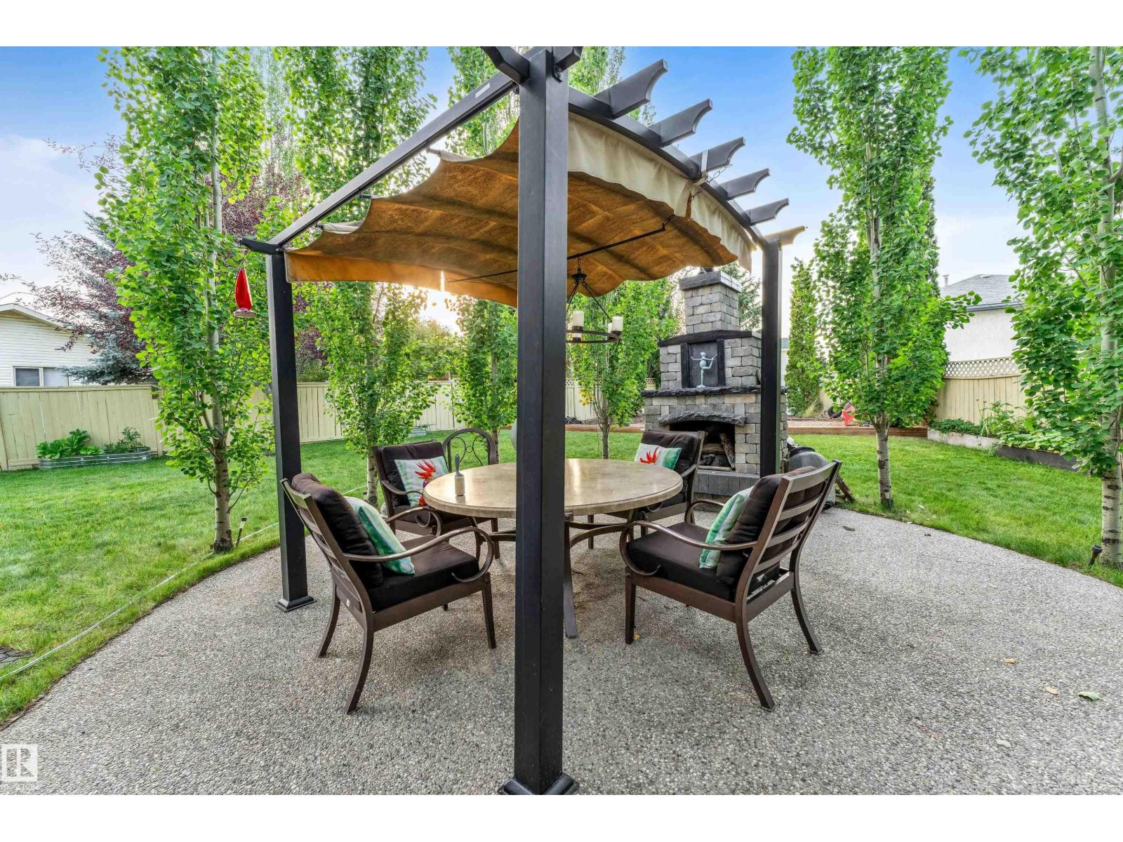 Photo 52 of 4318 46 St Nw, Edmonton AB