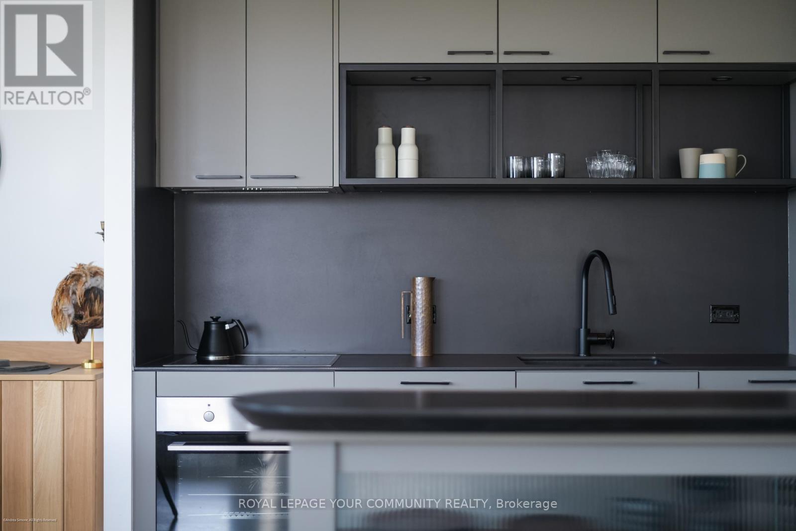 Photo 11 of 612 505 Richmond Street W, Toronto ON