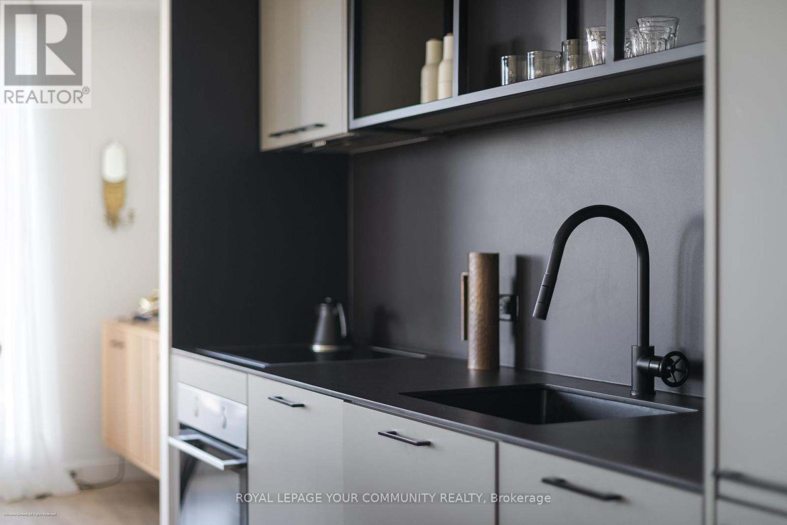 Photo 13 of 612 505 Richmond Street W, Toronto ON