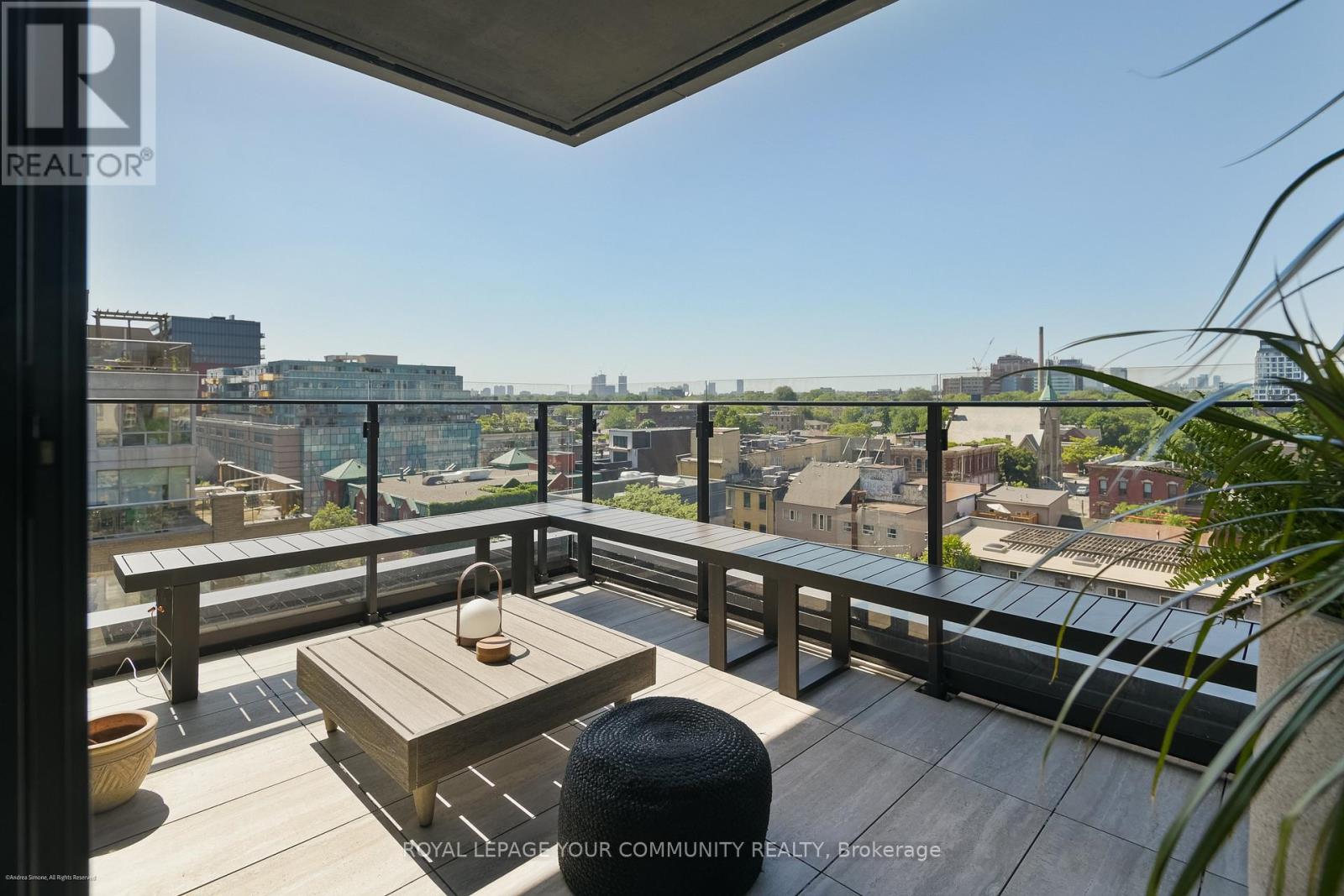 Photo 4 of 612 505 Richmond Street W, Toronto ON
