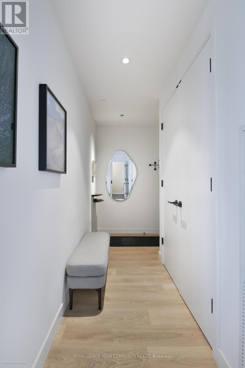 Photo 5 of 612 505 Richmond Street W, Toronto ON