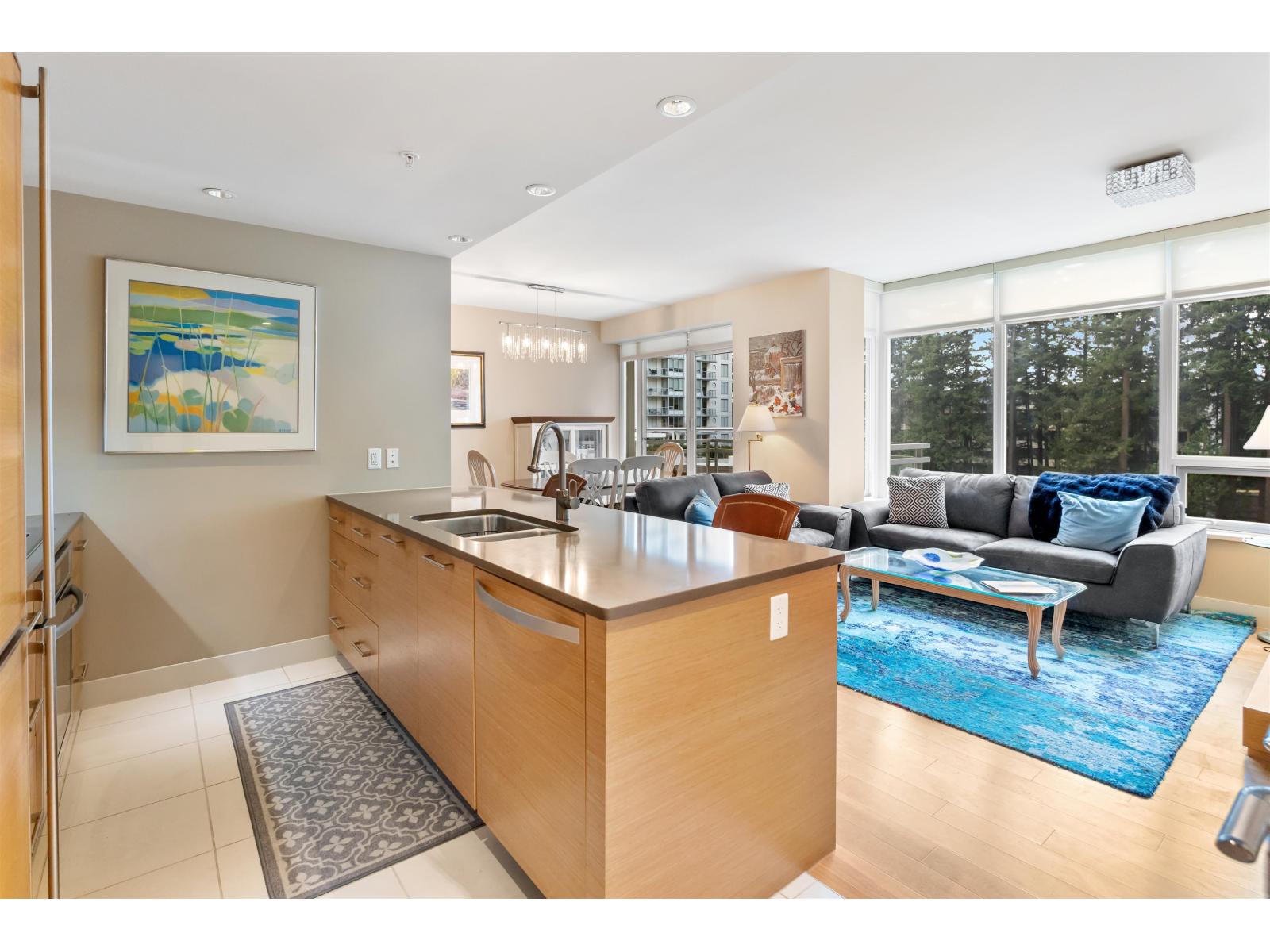 Photo 1 of 303 1473 Johnston Road, White Rock BC