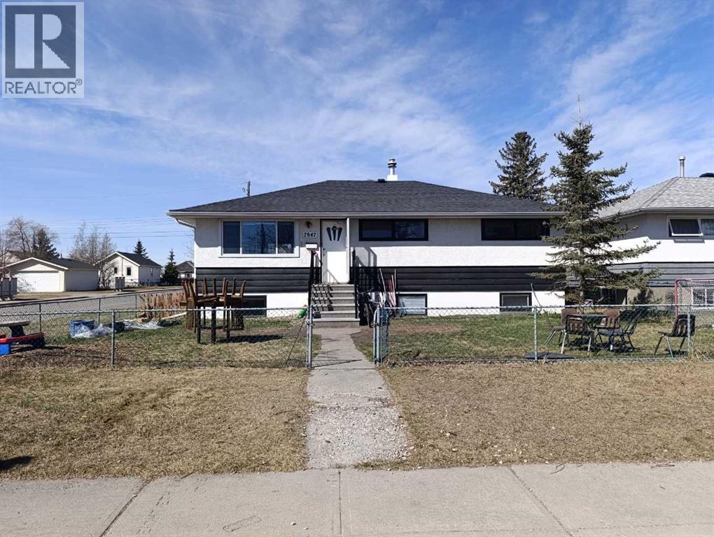Photo 1 of 7847 25 Street Se, Calgary AB