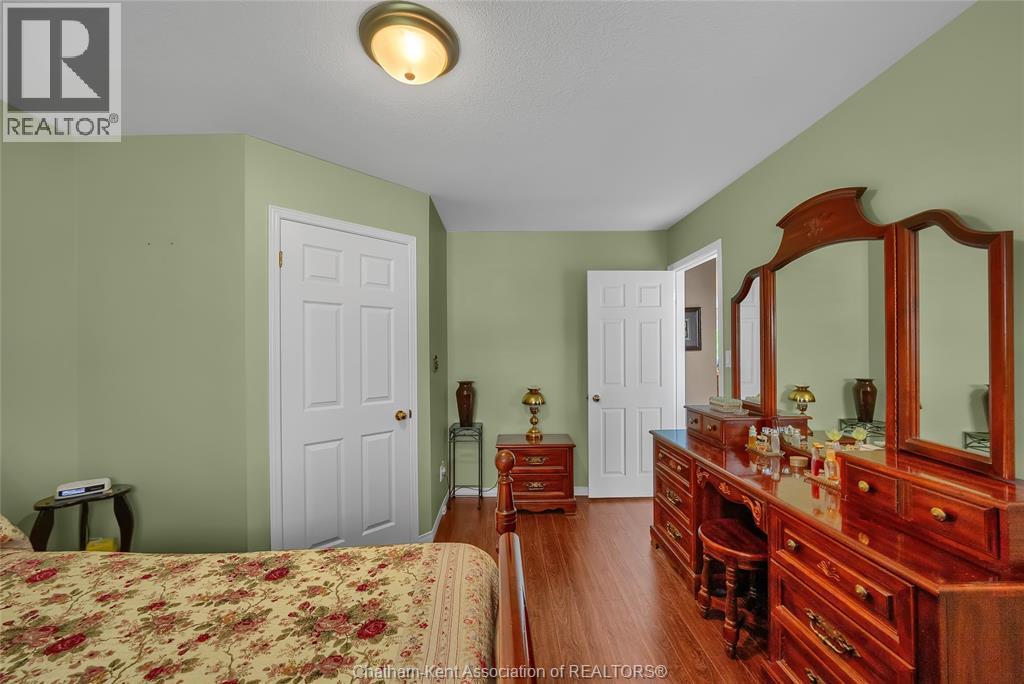 Photo 18 of 164 Greenfield Lane, Chatham ON