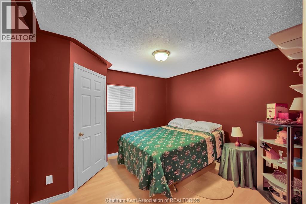 Photo 25 of 164 Greenfield Lane, Chatham ON