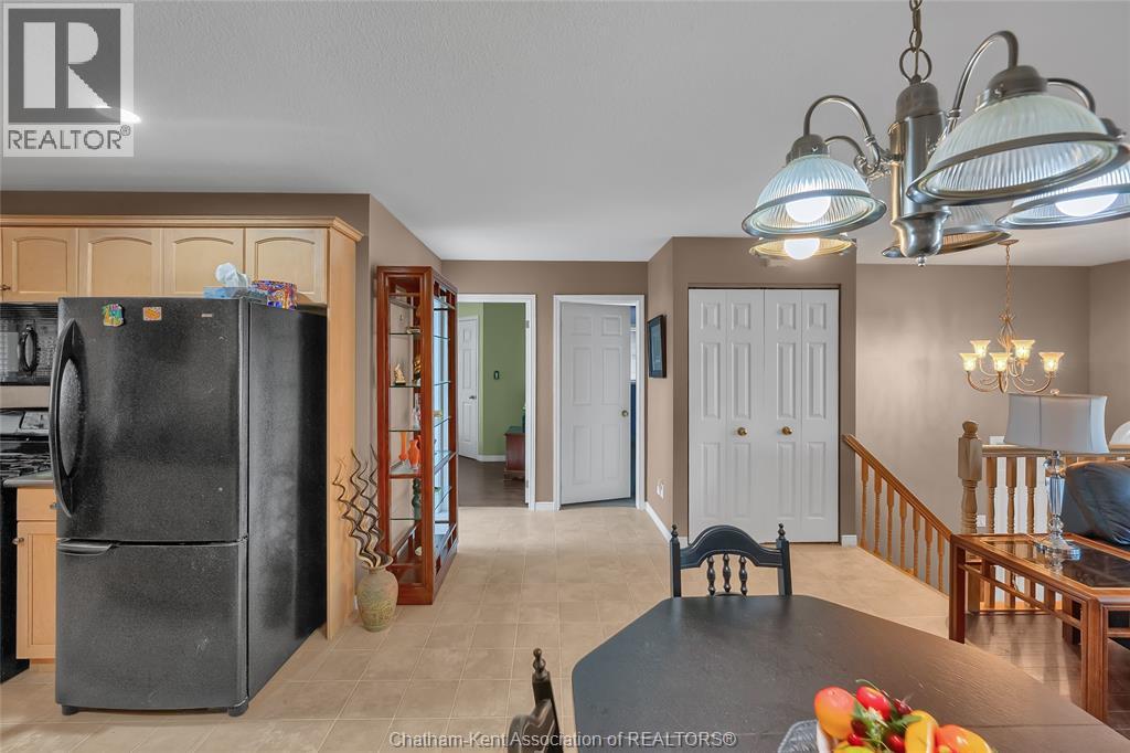 Photo 16 of 164 Greenfield Lane, Chatham ON