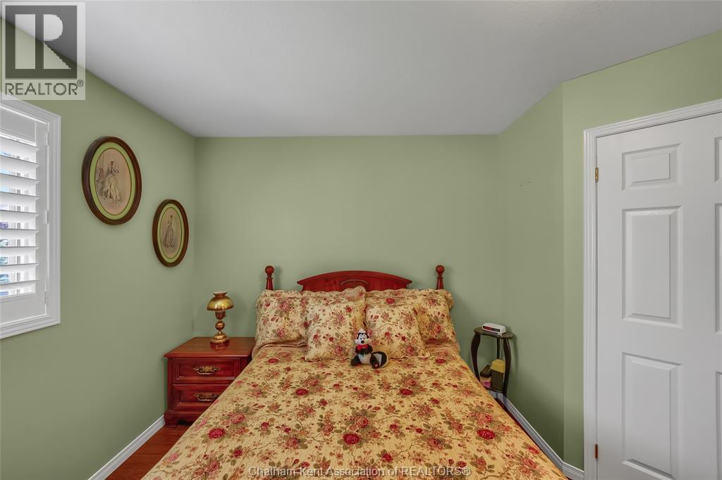 Photo 20 of 164 Greenfield Lane, Chatham ON