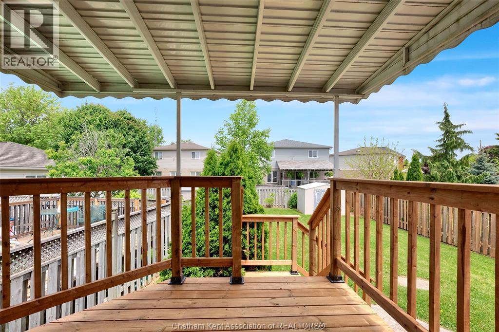 Photo 40 of 164 Greenfield Lane, Chatham ON