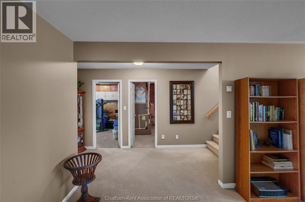 Photo 28 of 164 Greenfield Lane, Chatham ON