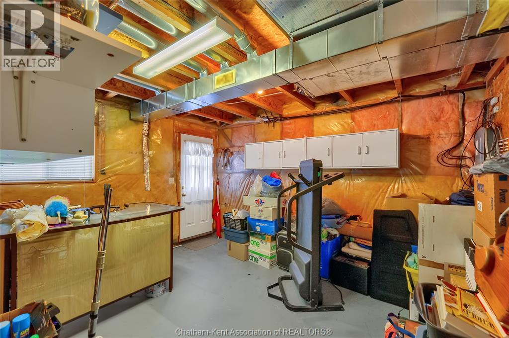 Photo 34 of 164 Greenfield Lane, Chatham ON