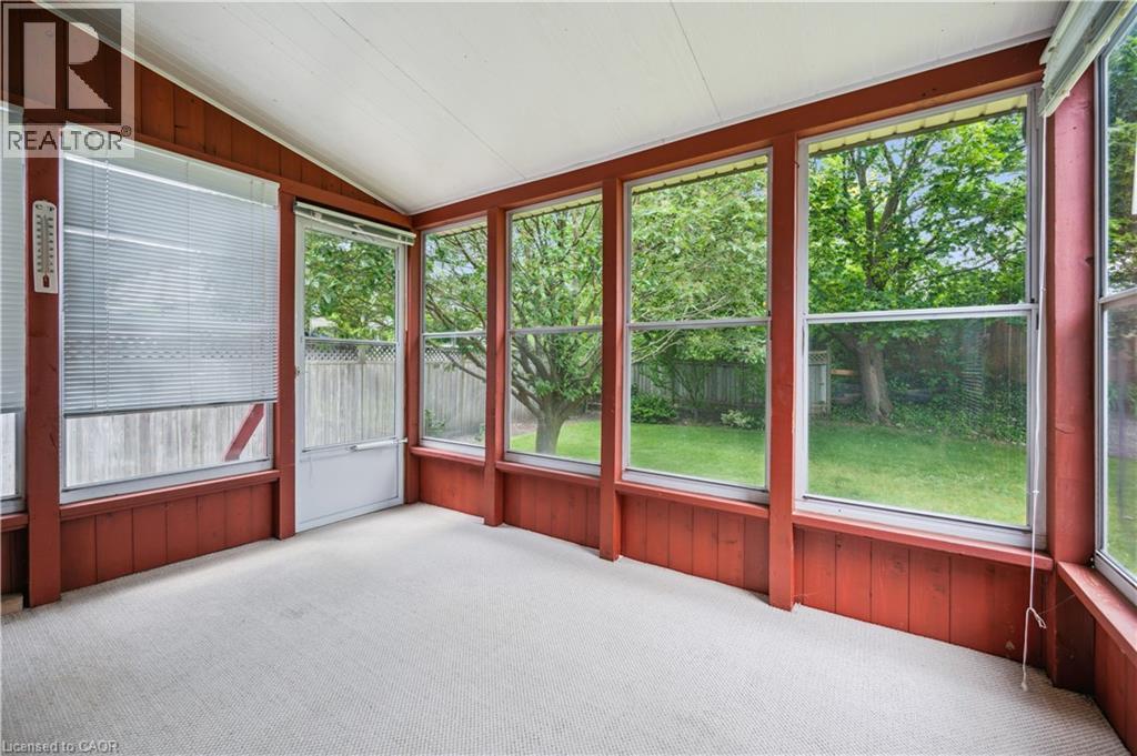 Photo 29 of 126 Elkington Drive, Kitchener ON