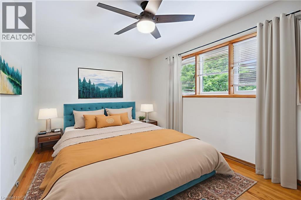 Photo 15 of 126 Elkington Drive, Kitchener ON