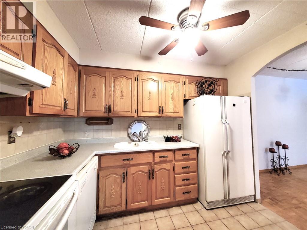 Photo 17 of 6 Walton Avenue Unit 104, Kitchener ON