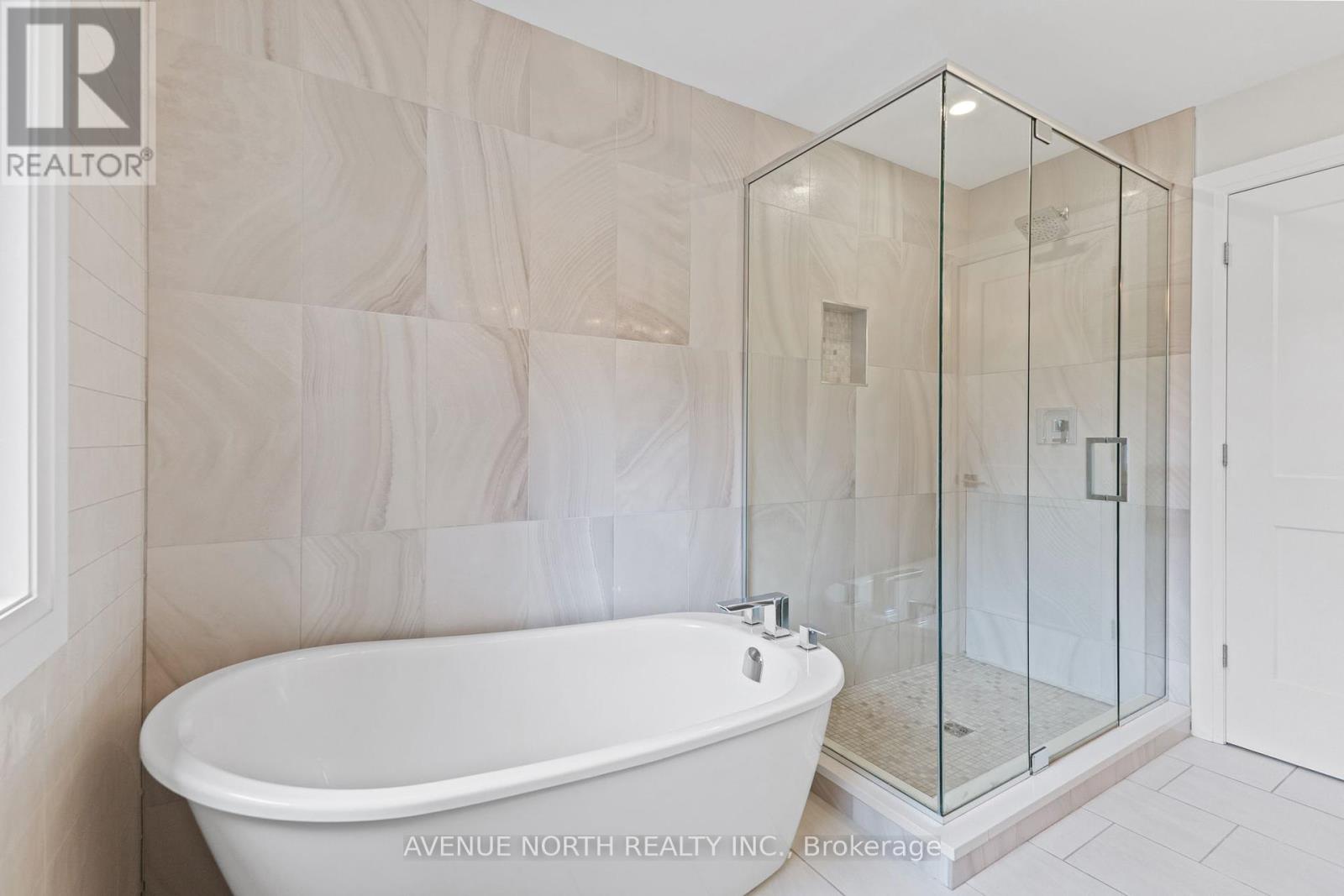Photo 17 of 463 Dawson Avenue, Ottawa ON