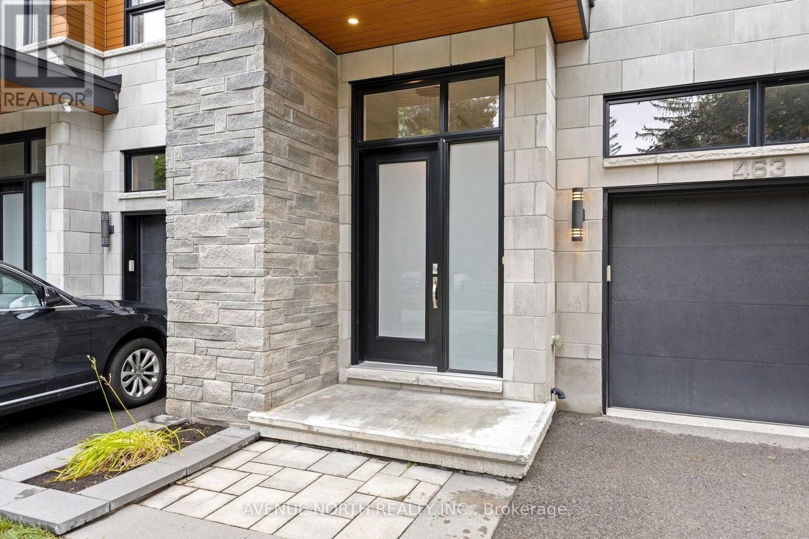 Photo 2 of 463 Dawson Avenue, Ottawa ON