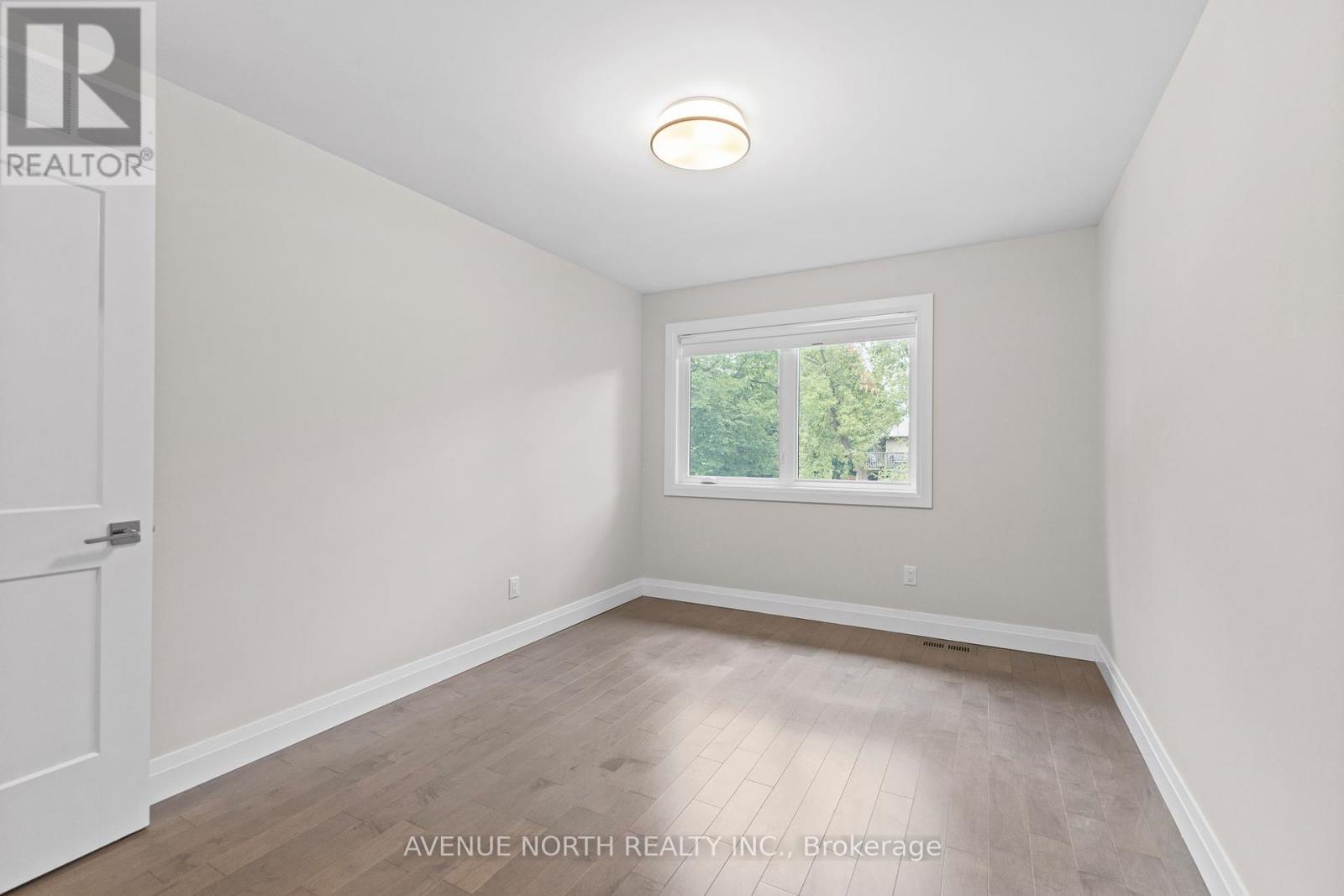 Photo 25 of 463 Dawson Avenue, Ottawa ON