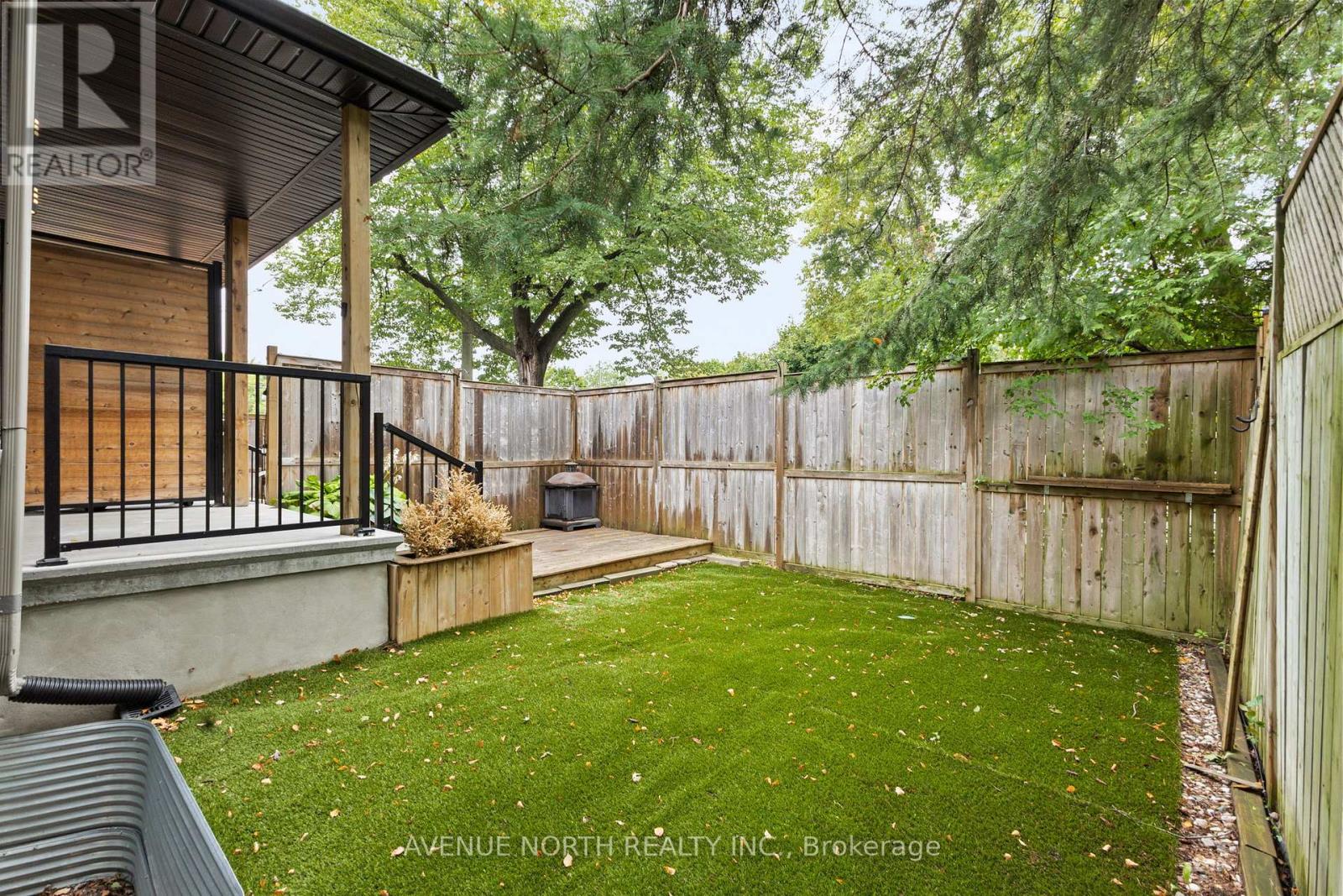 Photo 31 of 463 Dawson Avenue, Ottawa ON