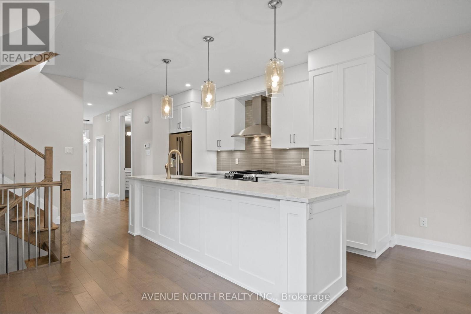 Photo 7 of 463 Dawson Avenue, Ottawa ON