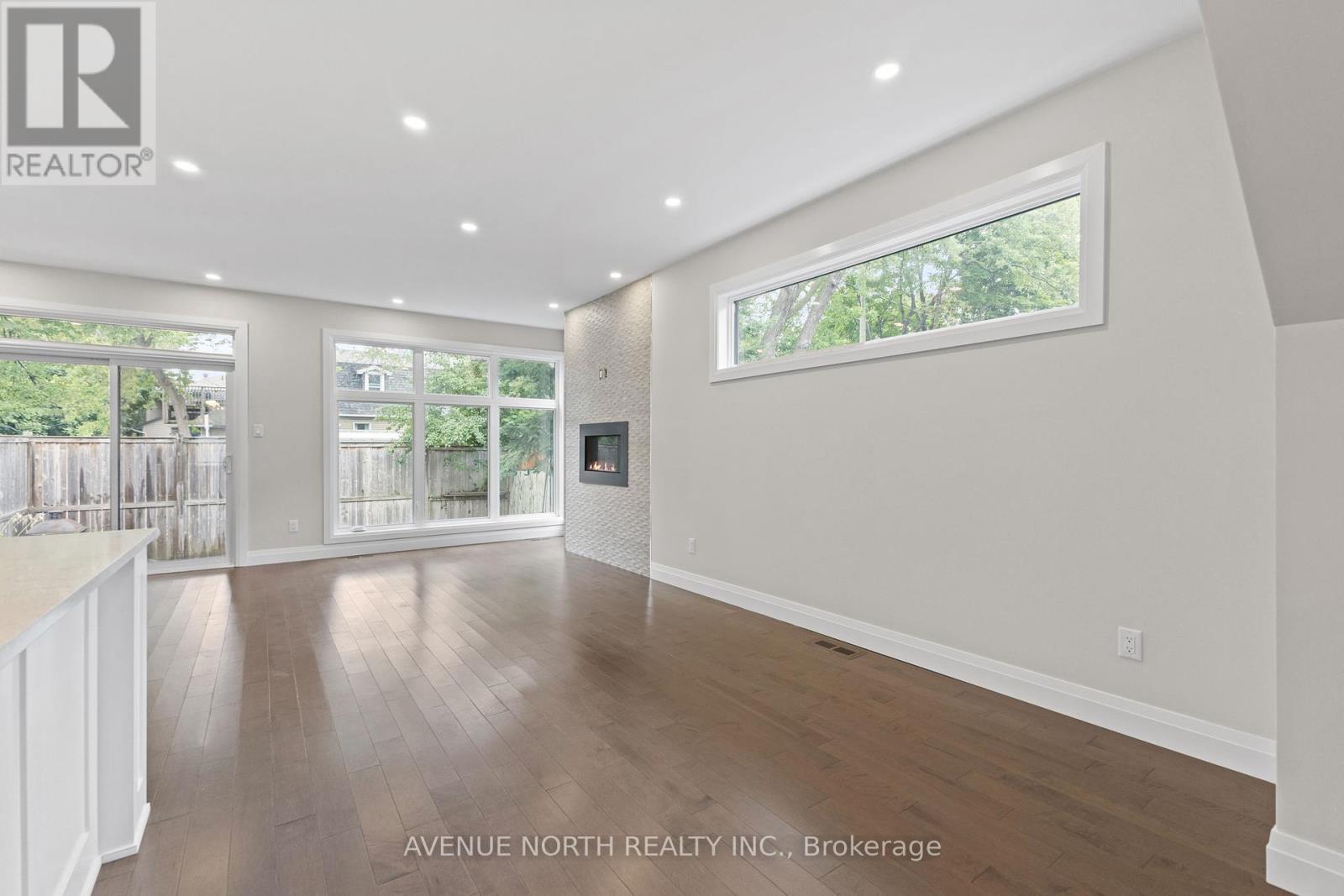 Photo 9 of 463 Dawson Avenue, Ottawa ON