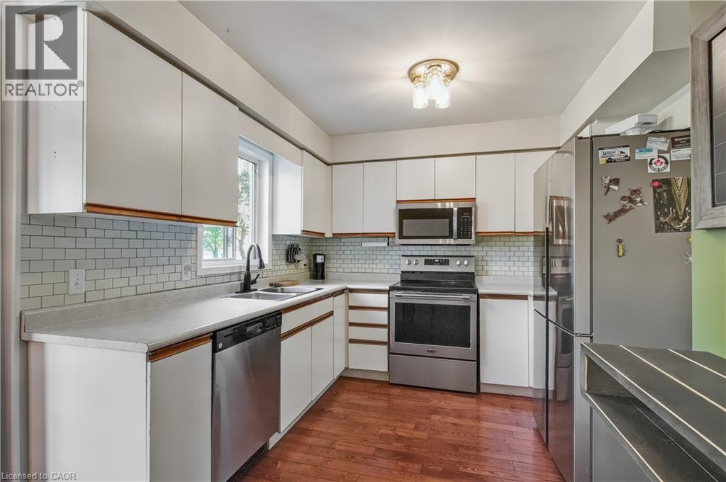 Photo 11 of 56 Canrobert Street, Woodstock ON
