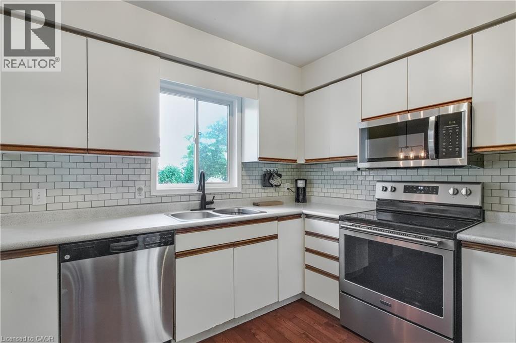 Photo 12 of 56 Canrobert Street, Woodstock ON