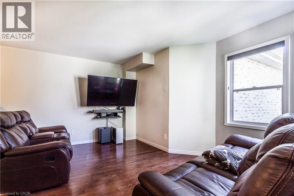Photo 7 of 56 Canrobert Street, Woodstock ON