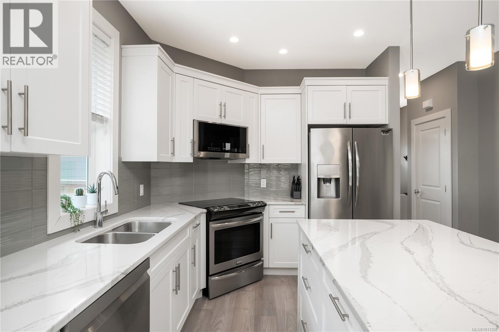  6552 Arranwood Drive, Sooke