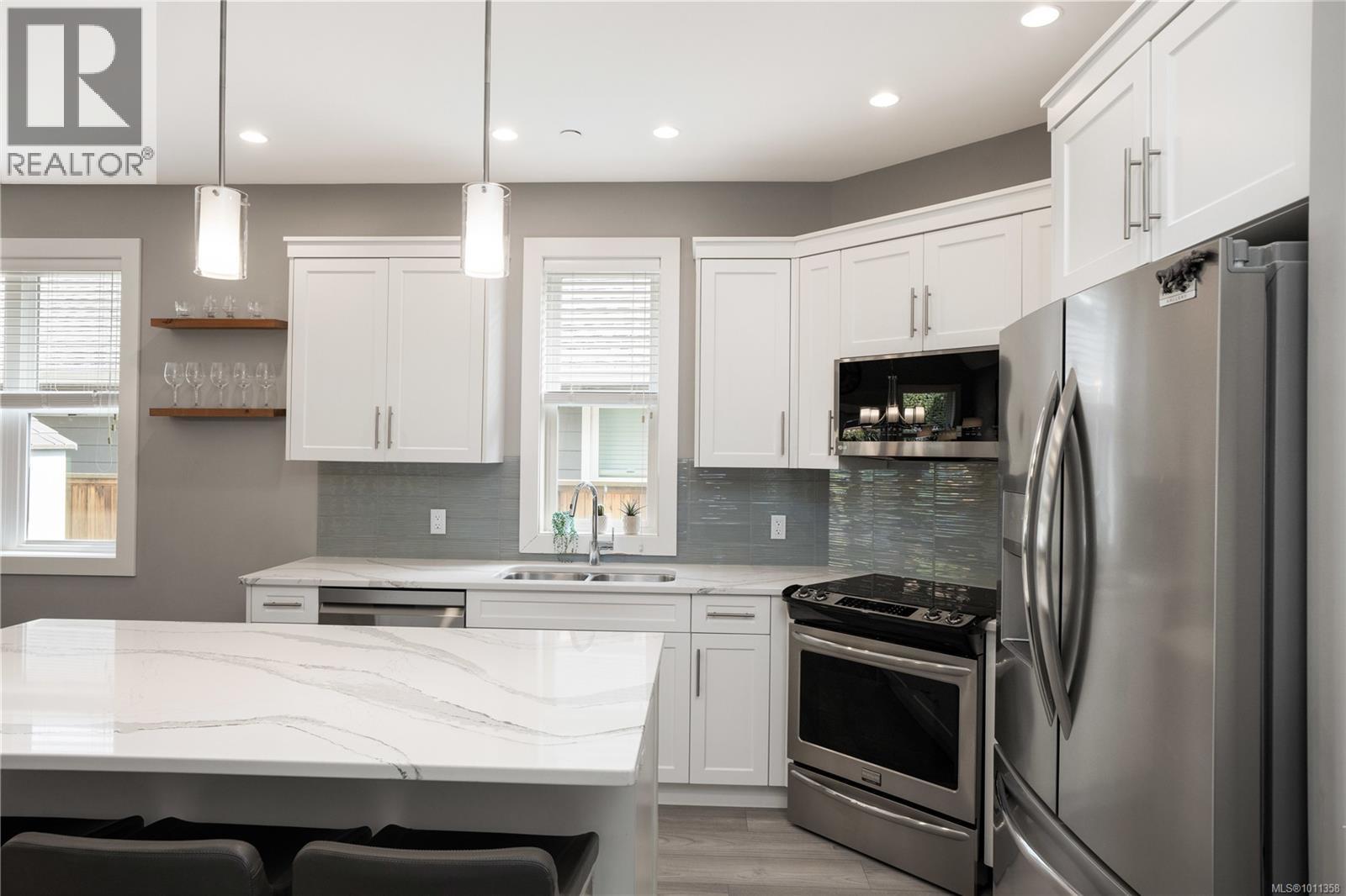  6552 Arranwood Drive, Sooke