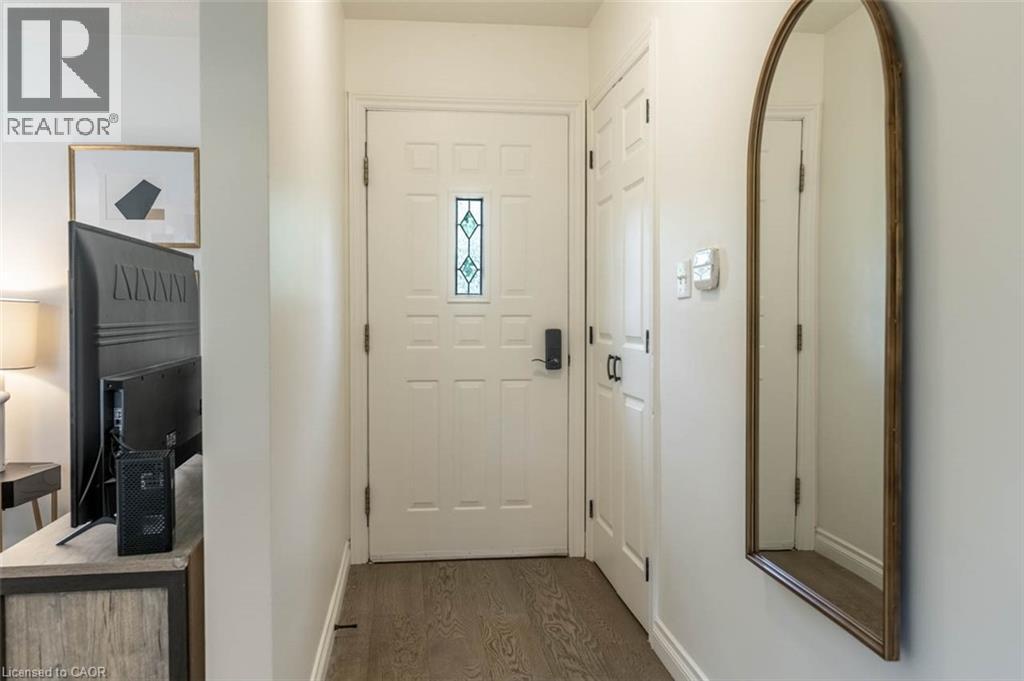 Photo 3 of 334 Freelton Road, Hamilton ON