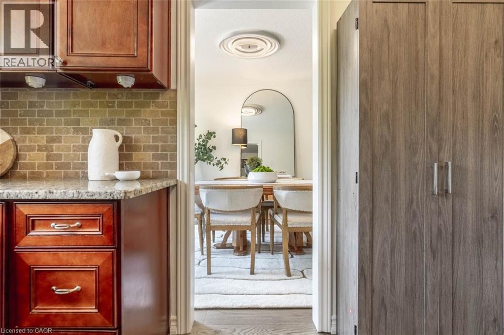 Photo 8 of 334 Freelton Road, Hamilton ON