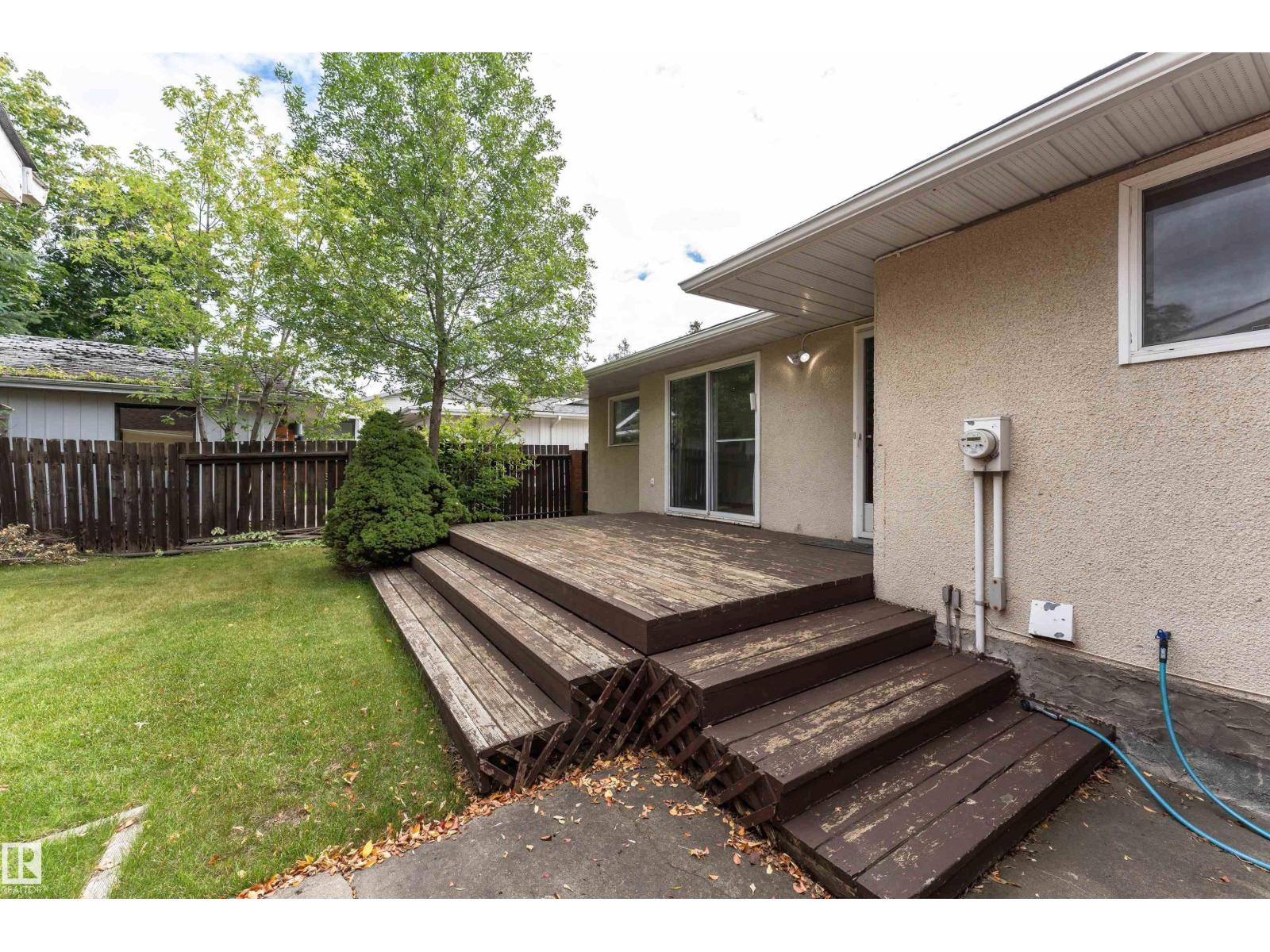 Photo 40 of 10444 26 Av Nw, Edmonton AB