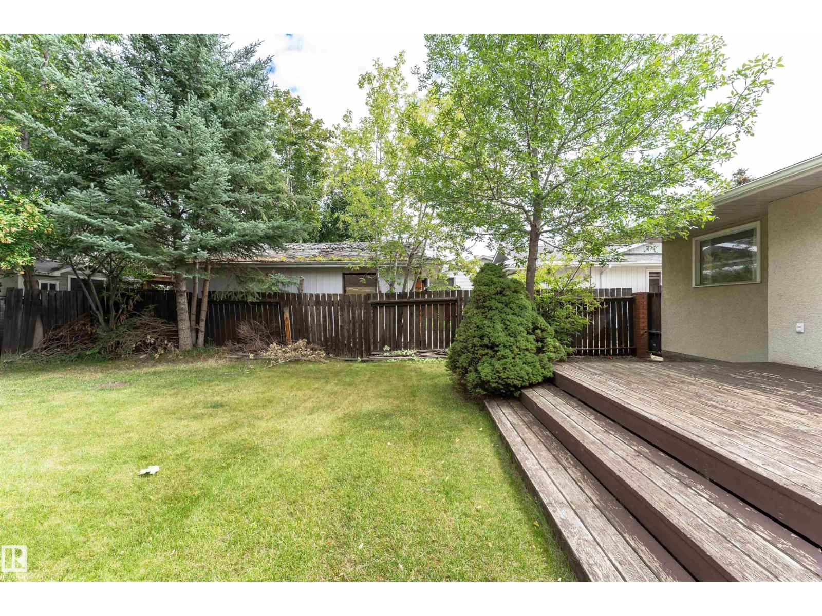 Photo 42 of 10444 26 Av Nw, Edmonton AB