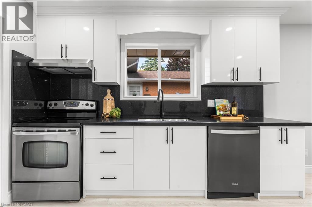 Photo 12 of 80 Rouse Avenue, Cambridge ON